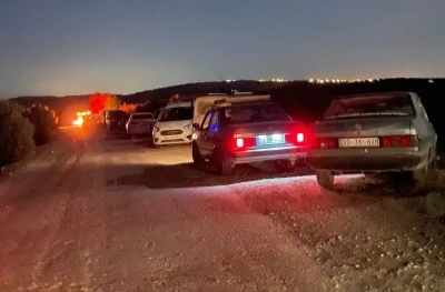 Otomobil devrildi, s&uuml;r&uuml;c&uuml; hayatını kaybetti