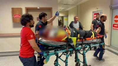 Otomobil ile motosiklet &ccedil;arpıştı: 1 ağır yaralı
