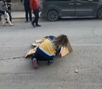 Otomobilin &ccedil;arptığı &ccedil;ocuk hayatını kaybetti