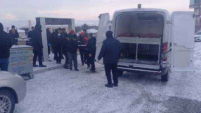 Oturdukları dairede başlarından vurulmuş cesetleri bulundu 