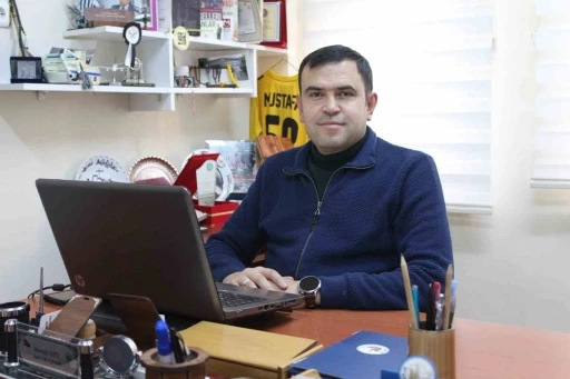 Oyun oynarken işitme duyusunu kaybetti, şimdi herkese &ouml;rnek oluyor
