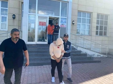 Oyuncak silahla 600 bin lira &ccedil;alan ş&uuml;pheliden pes dedirten ifade
