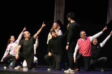 Oyuncu Ayhan Taş&rsquo;tan &lsquo;İnteraktif doğa&ccedil;lama at&ouml;lyesi&rsquo;
