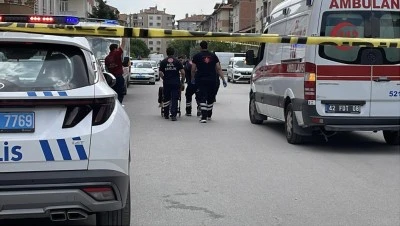 &Ouml;z kız kardeşinin ve &uuml;vey annesinin boğazını keserek &ouml;ld&uuml;rd&uuml;