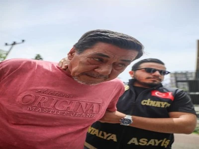 &Ouml;z oğlunu 37 bı&ccedil;ak darbesiyle &ouml;ld&uuml;rd&uuml;