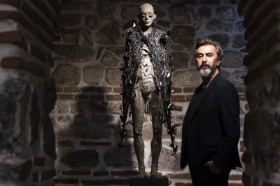 Ozan &Uuml;nal&rsquo;ın &ldquo;R&uuml;ya Hissi S&uuml;sler, Hafıza Anıyı&rdquo; Sergisi Sona Erdi