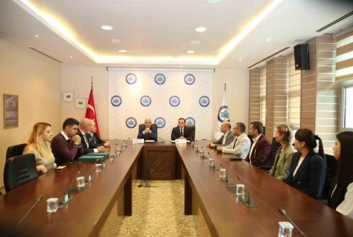 &Ouml;zbekistan Taşkent Devlet Diş Hekimliği Enstit&uuml;s&uuml; Rekt&ouml;r&uuml;&rsquo;nden ESOG&Uuml;&rsquo;ye ziyaret
