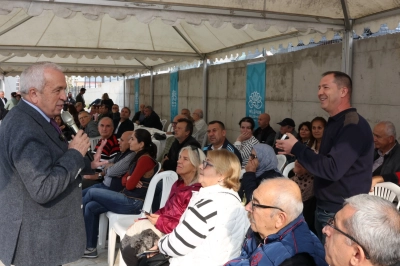 &Ouml;zdemir Vatandaşların  Sorun ve Taleplerini Mahallesinde Dinledi