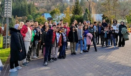 &Ouml;zel &ccedil;ocukların mutluluğu g&ouml;z kamaştırdı