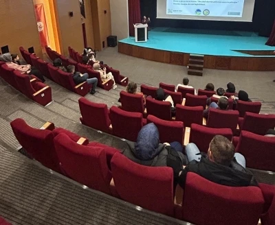 &Ouml;zel &ccedil;ocuklarla iletişimde altın kurallar anlatıldı