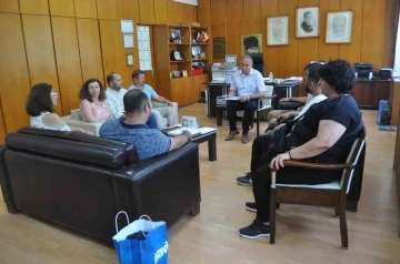 (&Ouml;ZEL) Deprem b&ouml;lgesine yardıma giden g&ouml;n&uuml;ll&uuml; &ouml;ğretmenler bir araya geldi
