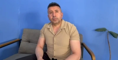 &Ouml;zel g&uuml;venlik g&ouml;revlisi ile tilkinin dostluğu g&ouml;renleri şaşırtıyor
