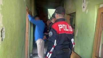 Metruk binalara şok baskın...Ş&uuml;phelinin bulunma sebebi polisi bile şaşırttı