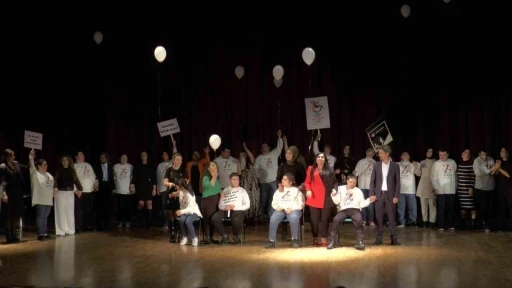 &Ouml;zel &ouml;ğrencilerden &ouml;zel yıl sonu etkinliği
