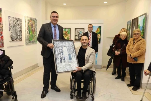 &Ouml;zel ressamlardan anlamlı sergi
