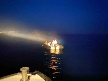 Yunan Sahil G&uuml;venlik ka&ccedil;ak g&ouml;&ccedil;menleri &ouml;l&uuml;me terk etmeye devam ediyor