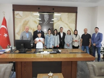 &Ouml;zg&uuml;n projeler T&Uuml;BİTAK finalinde yarışacak
