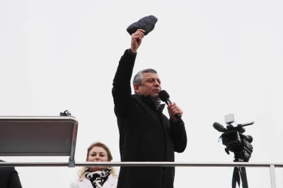 &Ouml;zg&uuml;r &Ouml;zel: 2026, yeni siyasetin miladı olacak