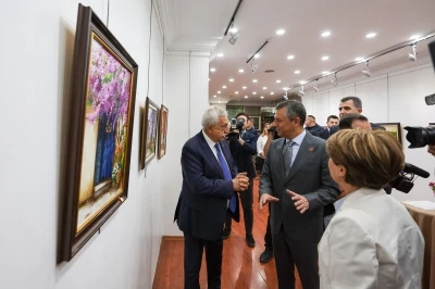 &Ouml;zg&uuml;r &Ouml;zel: Asgari &uuml;cret ve esnafla ilgili &ccedil;alışmalarımızı Meclis'e taşıyacağız