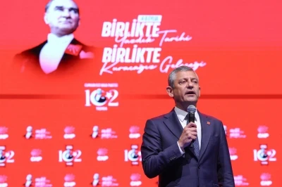 &Ouml;zg&uuml;r &Ouml;zel: Baş edemedikleri i&ccedil;in baş eğdirmeye &ccedil;alışıyorlar, baş eğmeyeceğiz