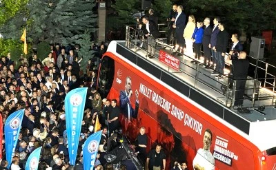 &Ouml;zg&uuml;r &Ouml;zel: Biz en kısa zamanda sandık istiyoruz, kurultay istiyoruz