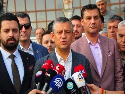 &Ouml;zg&uuml;r &Ouml;zel: &Ccedil;alışarak başarmış bir partiyiz