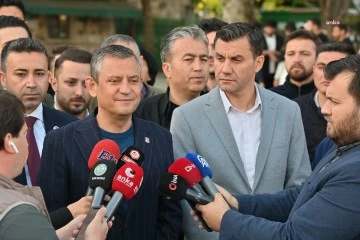 &Ouml;zg&uuml;r &Ouml;zel'den 'Ahmak' davası yorumu!