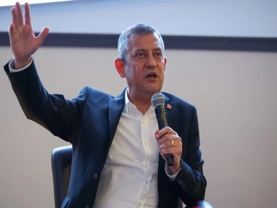 &Ouml;zg&uuml;r &Ouml;zel: Kayyım atansa bile orada 6 g&uuml;n durur