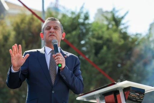 &Ouml;zg&uuml;r &Ouml;zel: Parti i&ccedil;i tartışmaları bitiriyorum