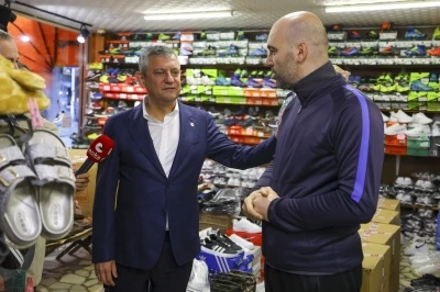 &Ouml;zg&uuml;r &Ouml;zel Rize'de esnafla bir araya geldi