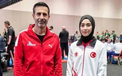 &Ouml;zlem Melek Korkmaz Kickboks D&uuml;nya Şampiyonu oldu