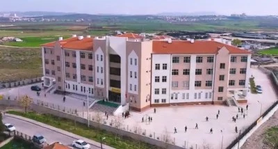 &Ouml;ZL&Uuml;CE'DE &Ouml;RNEK BİR OKUL ! 