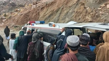 Pakistan&rsquo;da madende patlama: 12 &ouml;l&uuml;
