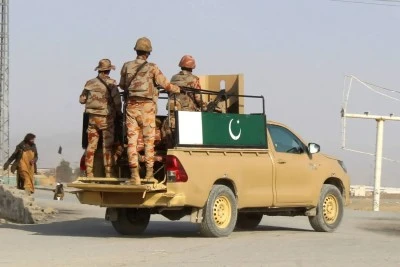 Pakistan'dan Taliban'a ağır darbe