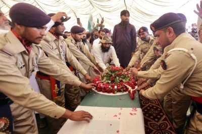 Pakistan Ulusal G&uuml;venlik Konseyi toplandı: "Hindistan&rsquo;ın saldırısı a&ccedil;ık&ccedil;a savaş eylemi"
