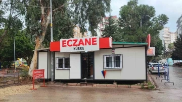 Parka konteyner kurup eczanesini a&ccedil;tı
