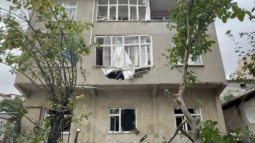 Patlama sonrası b&uuml;y&uuml;k tahribat: "Duvar par&ccedil;alandı ve karşı binayı etkiledi"
