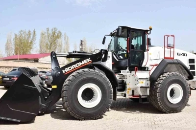 Patnos&rsquo;ta ara&ccedil; park yerleri genişletildi
