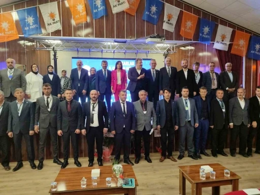 Pazarlar AK Parti&rsquo;de yeni başkan Mehmet Ali &Ouml;zdemir
