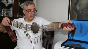 Pehlivan dedesinin Kırkpınar'da 84 yıl &ouml;nce kazandığı "kemer"i &ouml;zenle koruyor