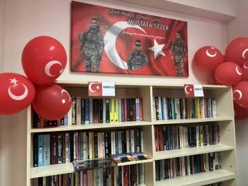 Pen&ccedil;e Kilit Operasyonunda şehit olan Mustafa Sezer&rsquo;in adı k&uuml;t&uuml;phanede yaşatılacak
