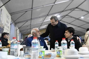 Pendik&rsquo;te 13 farklı noktada iftar veriliyor
