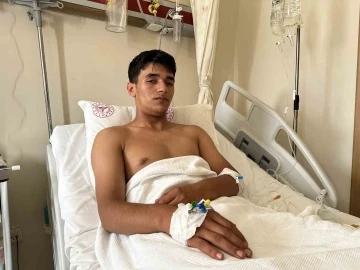 Pendik&rsquo;te maganda kurşunu isabet etti: Boynundan girdi ağzında kaldı
