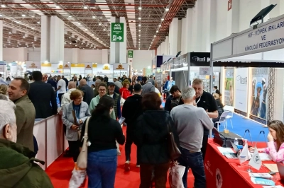 Pet İzmir 2026 &Uuml;&ccedil;&uuml;nc&uuml; G&uuml;n&uuml;nde Rekor Kalabalık