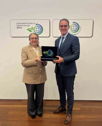 Petrol Ofisi&rsquo;ne &ldquo;D&uuml;ş&uuml;k Karbon Kahramanı&rdquo; &ouml;d&uuml;l&uuml;
