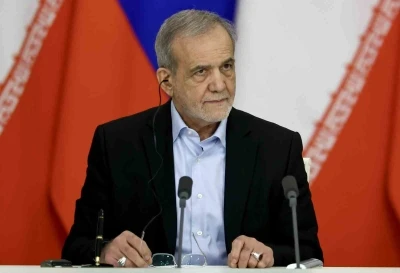 Pezeşkiyan: "Hi&ccedil;bir toplum b&uuml;y&uuml;k zorlukları sıkıntı &ccedil;ekmeden aşamaz"