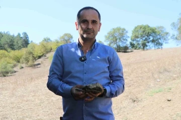 Pikniğe gittiği derenin i&ccedil;erisinde g&ouml;ktaşı bulduğunu iddia etti