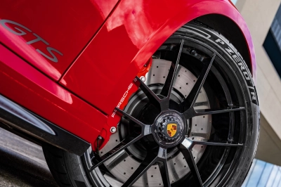 Pirelli İlk Hibrit Motorlu Yeni Porsche 911 GTS&rsquo;nin Ekipmanı Oldu