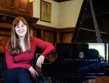 Piyanist, eğitmen Bahar Soy&ouml;z'e ABD'de b&uuml;y&uuml;k &ouml;d&uuml;l 