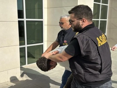 Platonik aşkını &ouml;ld&uuml;rd&uuml;, 'Yapay zeka ile aklımı okudular' dedi 